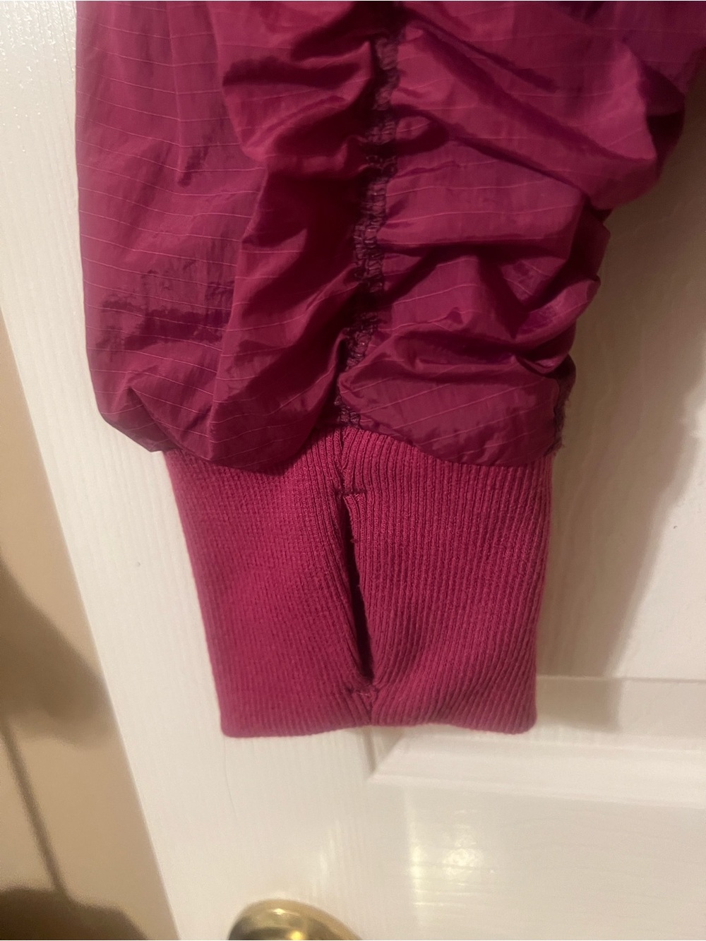 Like New Free People Movement Fuscia Happy Camper Pullover Size Small - Picture 2 of 14